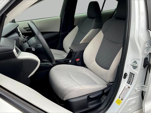 Used 2022 Toyota Corolla LE FWD image 8