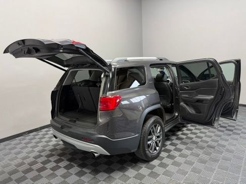 Used 2017 GMC Acadia SLT AWD/4WD image 28