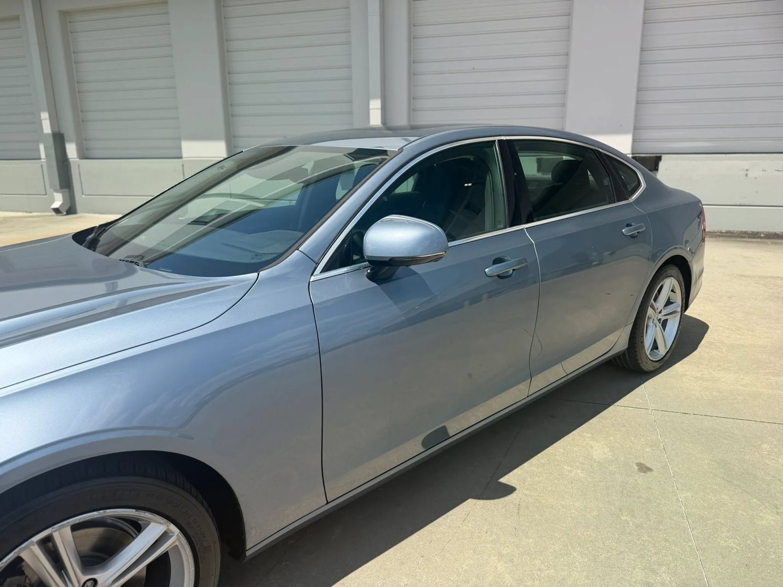 Used 2018 Volvo S90 T5 Momentum w/ Convenience Package FWD image 15