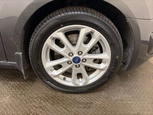 Used 2017 Ford Transit Connect XLT image 36