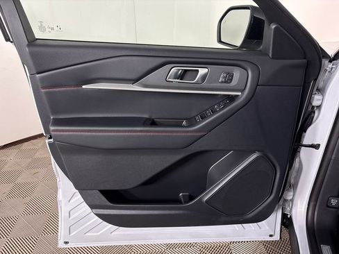 New 2026 Ford Explorer ST-Line w/ ST-Line Street Pack RWD image 22