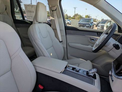 New 2026 Volvo XC90 B6 Ultra w/ Protection Package image 14