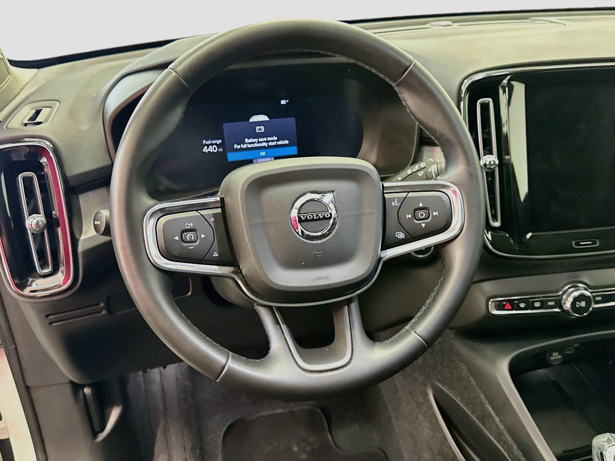 Used 2026 Volvo XC40 B5 Plus AWD/4WD image 18