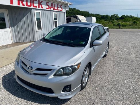Used 2011 Toyota Corolla S FWD image 3