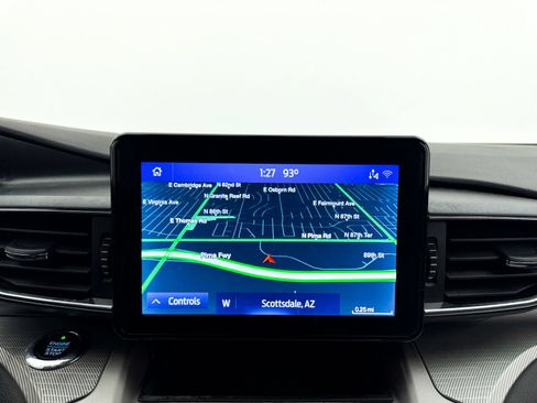 Used 2021 Ford Explorer XLT w/ Equipment Group 202A RWD image 4
