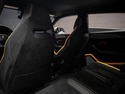 Used 2024 Lamborghini Urus Performante AWD/4WD image 75