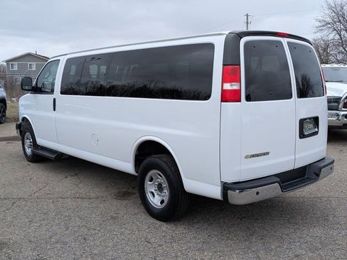 Used 2023 Chevrolet Express 3500 LT w/ LT Preferred Equipment Group image 3