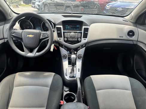 Used 2012 Chevrolet Cruze LS w/ Connectivity Package FWD image 10