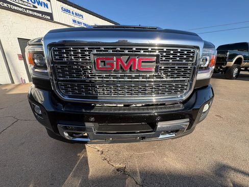 Used 2019 GMC Sierra 3500 Denali w/ Duramax Plus Package AWD/4WD image 5