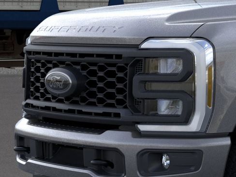 New 2025 Ford F350 XLT w/ Black Appearance Package image 17