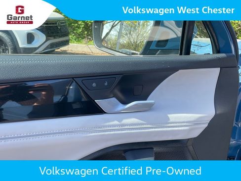 Certified 2025 Volkswagen Tiguan SEL R-Line AWD/4WD image 37