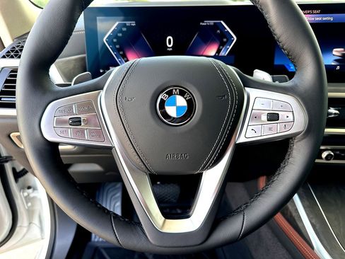New 2026 BMW X7 xDrive40i w/ Premium Package image 13
