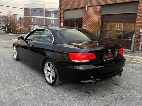 Used 2009 BMW 335i Convertible image 17