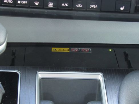 Certified 2025 Toyota Sienna XLE w/ XLE Plus Package AWD/4WD image 34