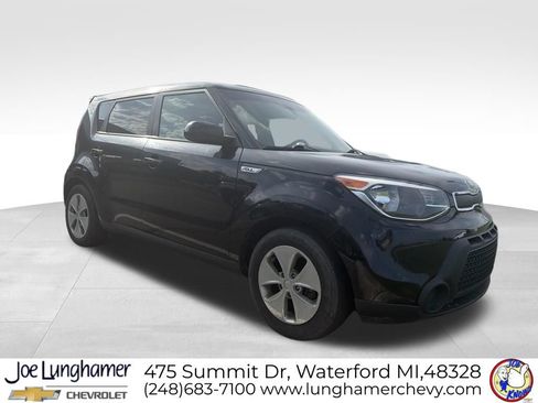 Used 2016 Kia Soul FWD image 2