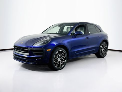 Used 2025 Porsche Macan w/ Premium Package Plus AWD/4WD image 1