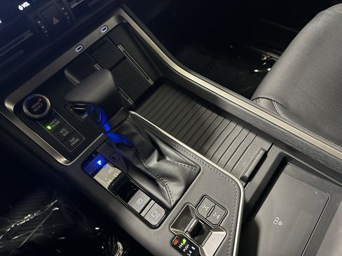 Certified 2025 Lexus GX 550 image 30