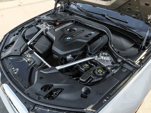 Used 2018 BMW 530i 530i w/ Premium Package image 48