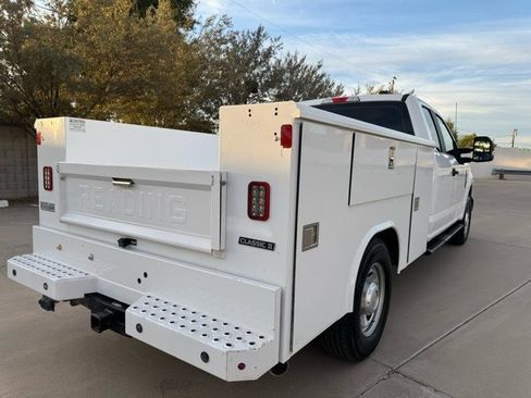 Used 2022 Ford F250 XL w/ Power Equipment Group image 5
