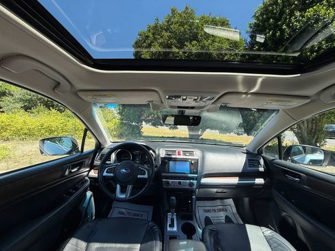 Used 2017 Subaru Outback 3.6R Limited AWD/4WD image 8