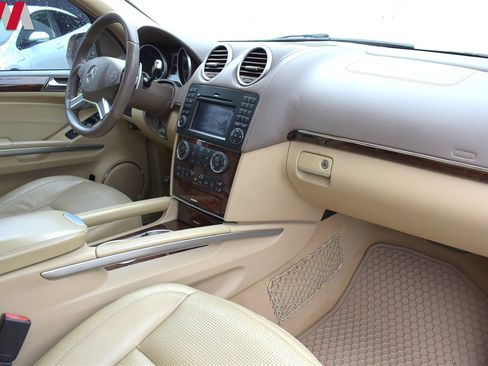 Used 2009 Mercedes-Benz ML 63 AMG 4MATIC image 12