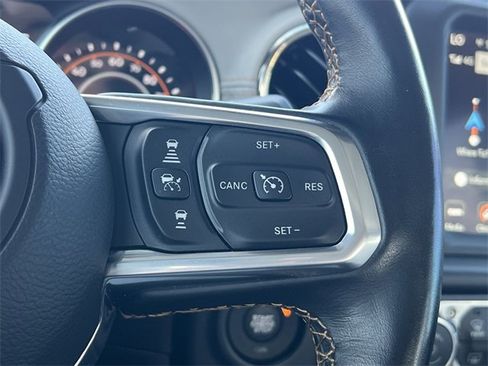 Used 2022 Jeep Gladiator Overland image 20