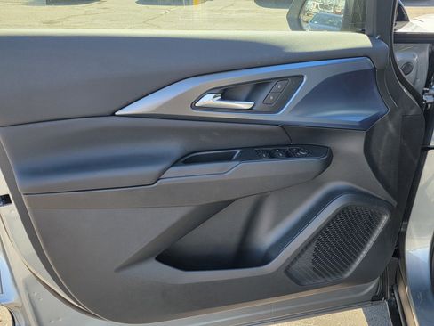 New 2026 Chevrolet Equinox EV LT w/ LPO, Blackout Package image 20