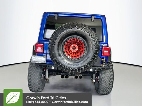 Used 2018 Jeep Wrangler Unlimited Rubicon AWD/4WD image 12