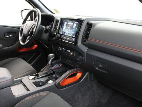 Certified 2022 Nissan Frontier Pro-X RWD image 25