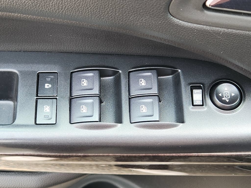 Used 2022 GMC Canyon Elevation w/ Elevation Premium Package AWD/4WD image 16