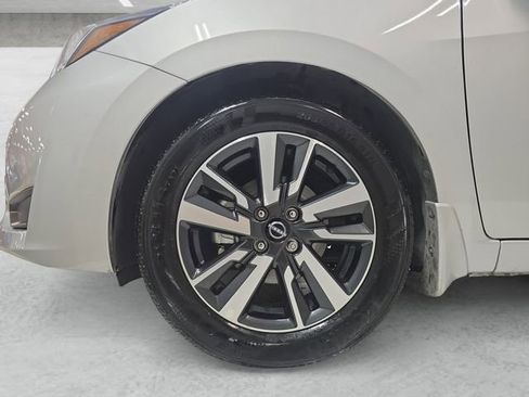 Used 2025 Nissan Versa SV w/ Trunk Package image 23