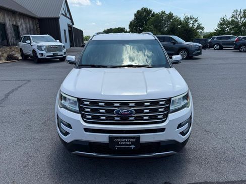 Used 2017 Ford Explorer Limited FWD image 10