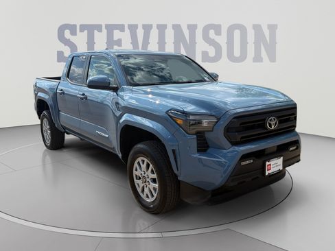 Used 2026 Toyota Tacoma SR5 AWD/4WD image 7