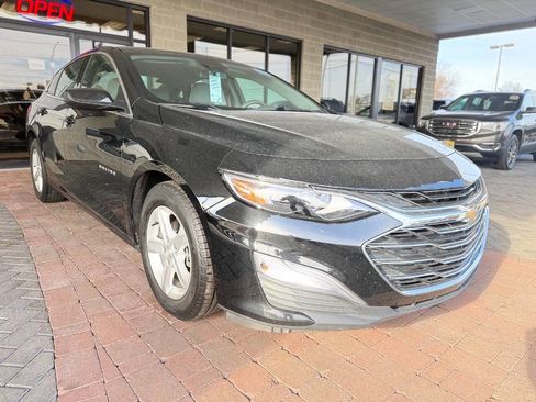 Used 2022 Chevrolet Malibu LS w/ Driver Confidence Package II image 14