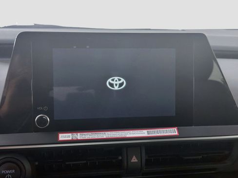 Used 2026 Toyota Prius LE FWD image 19