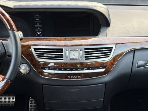 Used 2013 Mercedes-Benz S 550 4MATIC image 27