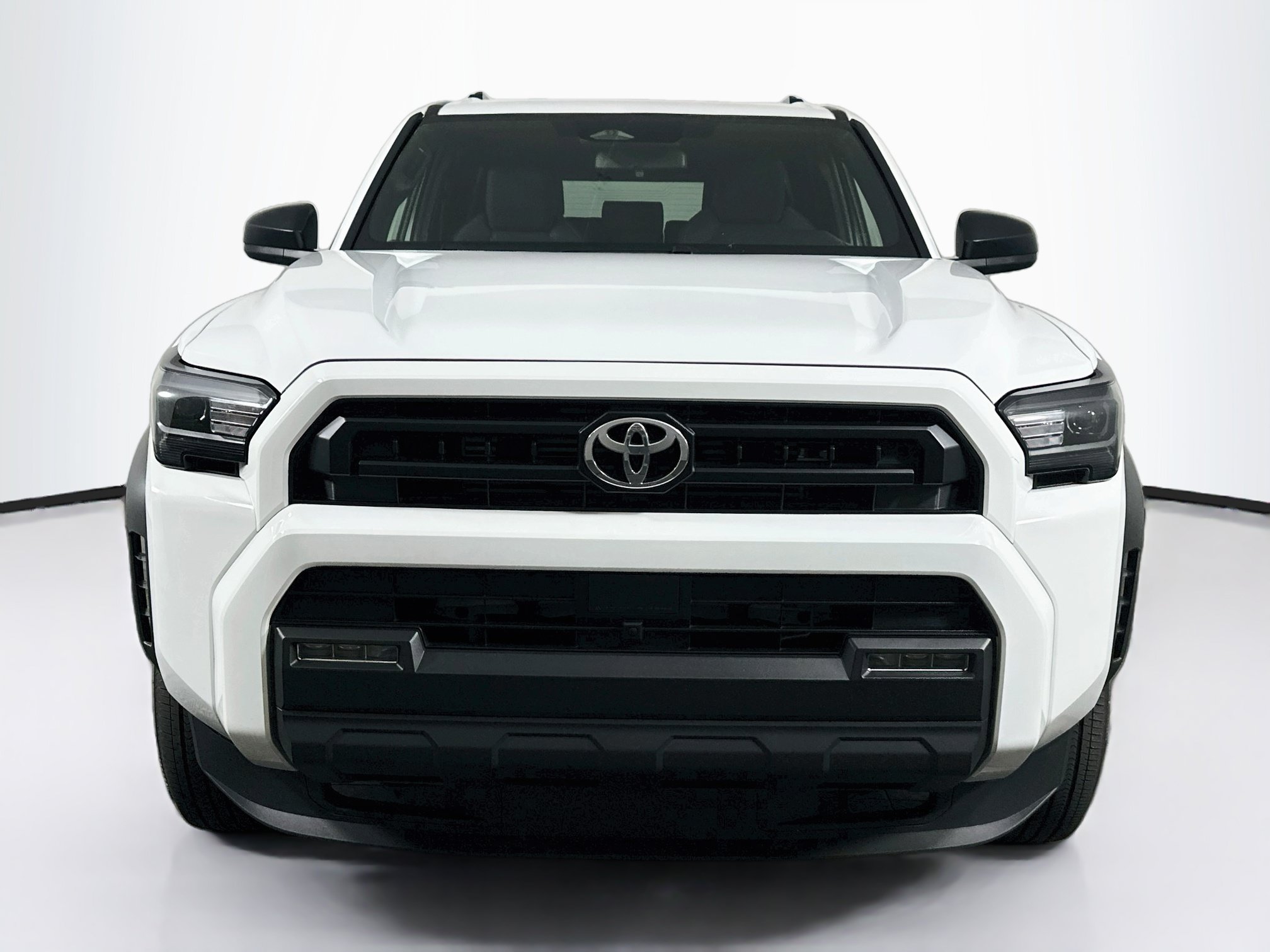 Used 2025 Toyota 4Runner SR5 AWD/4WD image 2