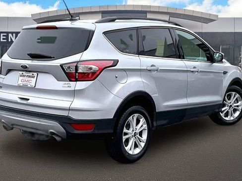 Used 2018 Ford Escape SEL image 2