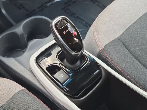 Used 2018 Chevrolet Bolt LT FWD image 21
