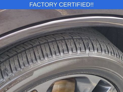 Certified 2025 Dodge Durango R/T w/ Blacktop Package AWD/4WD image 11