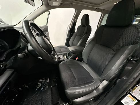 Certified 2021 Subaru Forester Premium AWD/4WD image 17