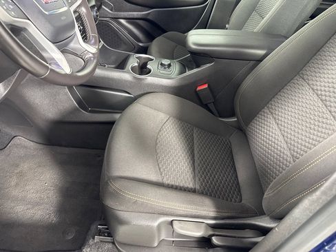 Used 2020 GMC Terrain SLE image 11