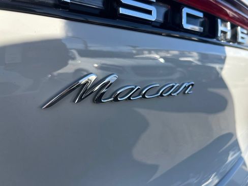 Used 2024 Porsche Macan AWD/4WD image 8