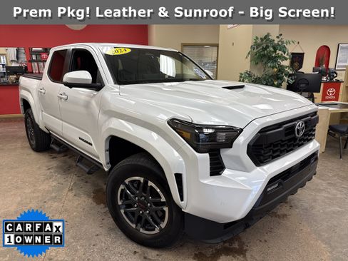 Used 2024 Toyota Tacoma TRD Sport w/ TRD Sport Premium Package AWD/4WD image 1