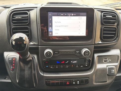 Used 2023 RAM ProMaster 2500 FWD image 18