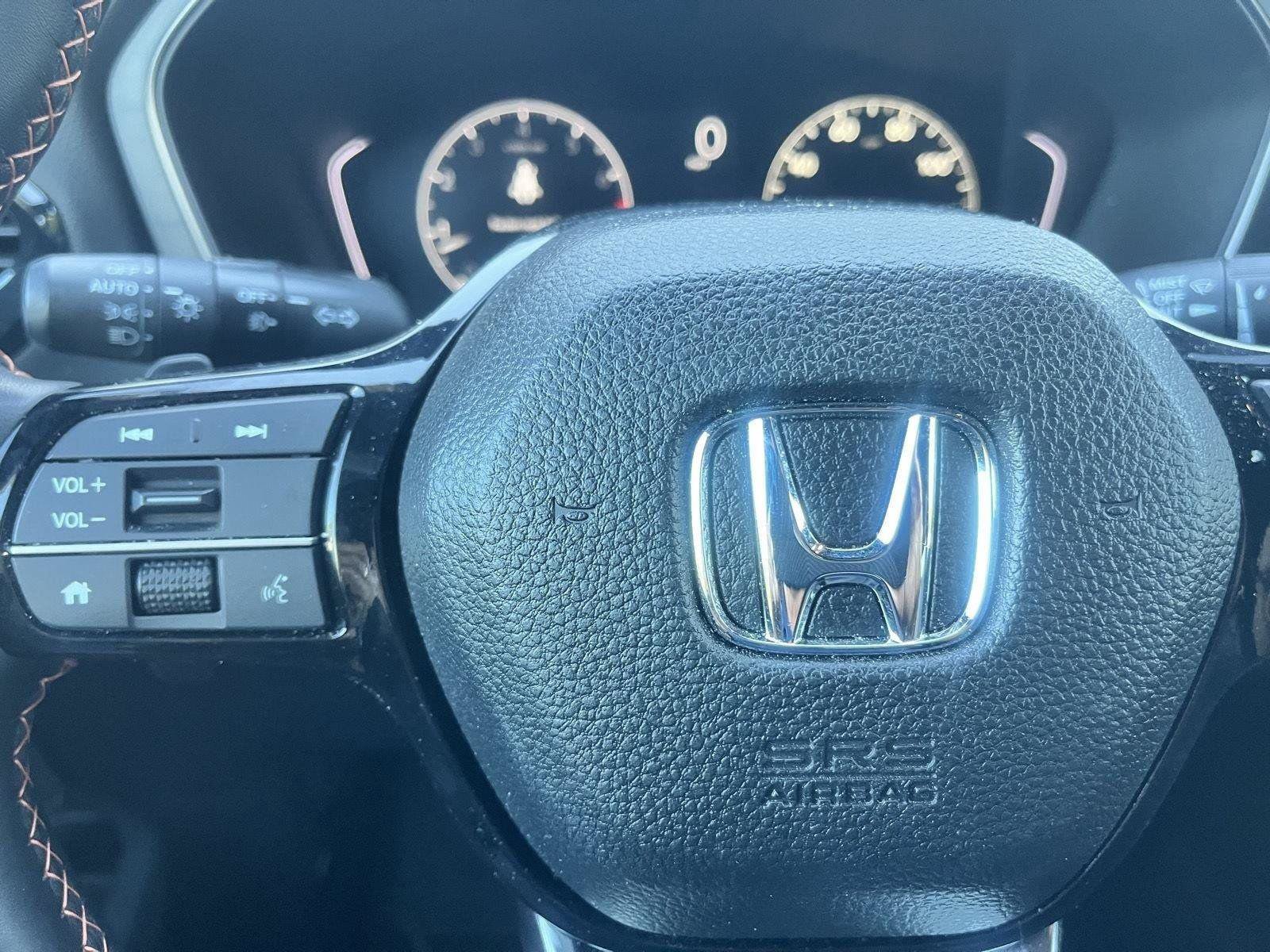 Certified 2025 Honda Pilot TrailSport image 17