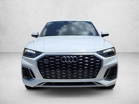 Used 2025 Audi Q5 2.0T Premium image 2