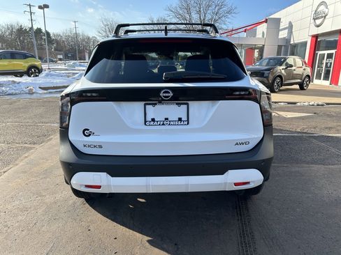 New 2026 Nissan Kicks SV w/ Cold Weather Package image 6