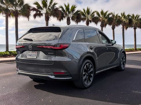 Certified 2024 MAZDA CX-90 Plug-In Hybrid w/ Premium Pkg AWD/4WD image 5