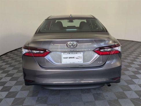 Certified 2021 Toyota Camry LE FWD image 7